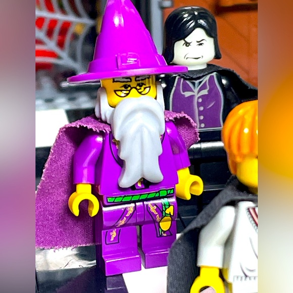 Lego Harry Potter Minifigures to Set 4709 Hogwarts Castle - Picture 3 of 9